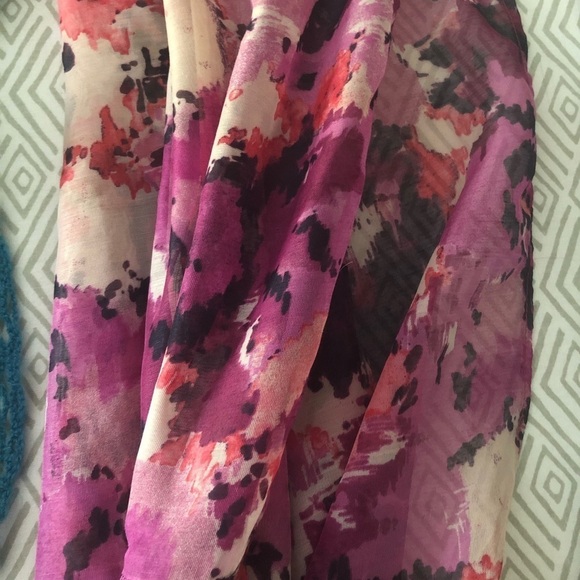 🐩 🌹Set of 5 scarfs - Picture 3 of 8